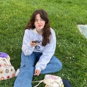 Meet your Posher, Regina